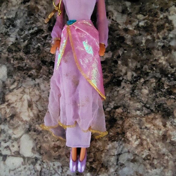 Disney’s Aladdin Princess Jasmine Fashion Doll-1992 - Picture 4 of 4
